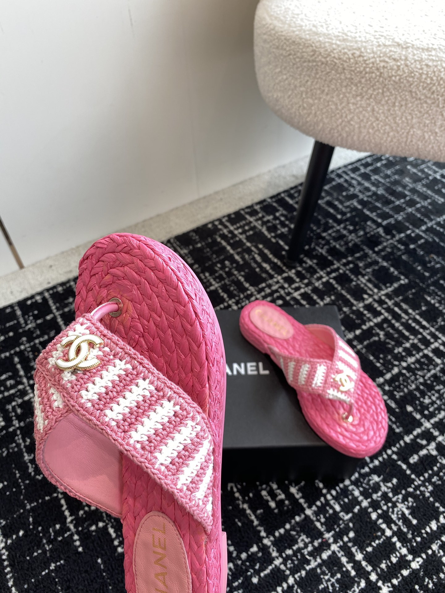 UA CHANEL THONGS SLIDES
