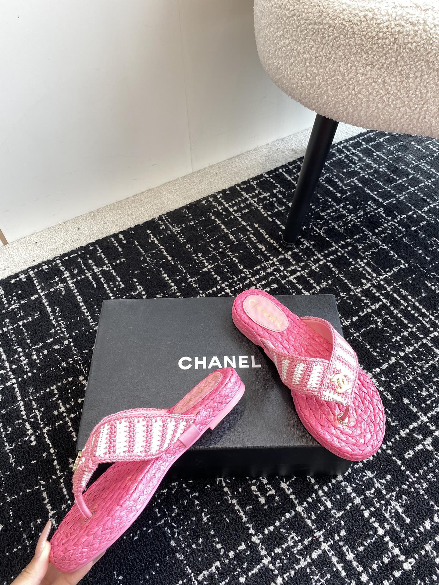 UA CHANEL THONGS SLIDES