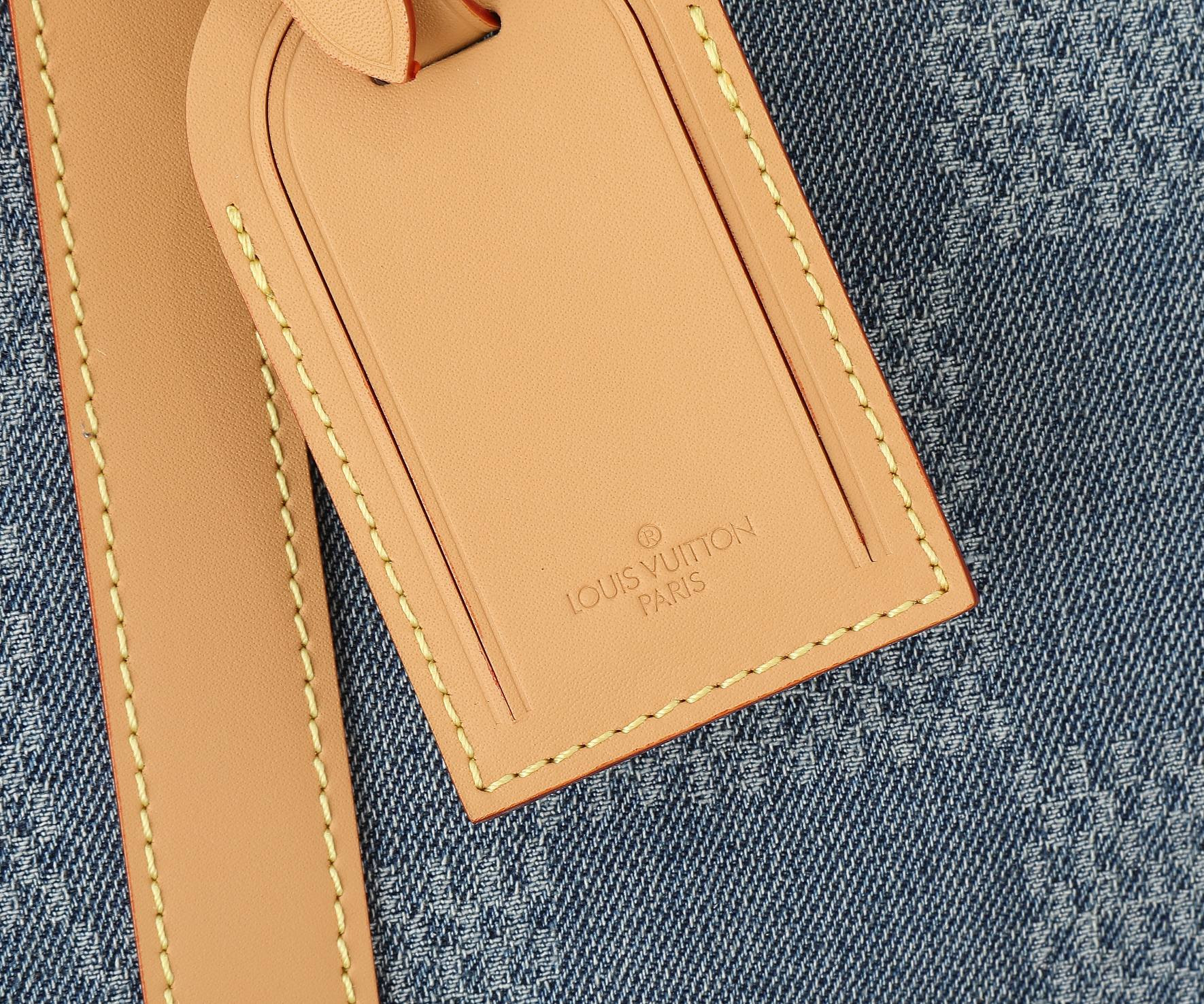 LV Keepall Bandoulière 50 N40739 19.7 x 11.4 x 9.1 inches