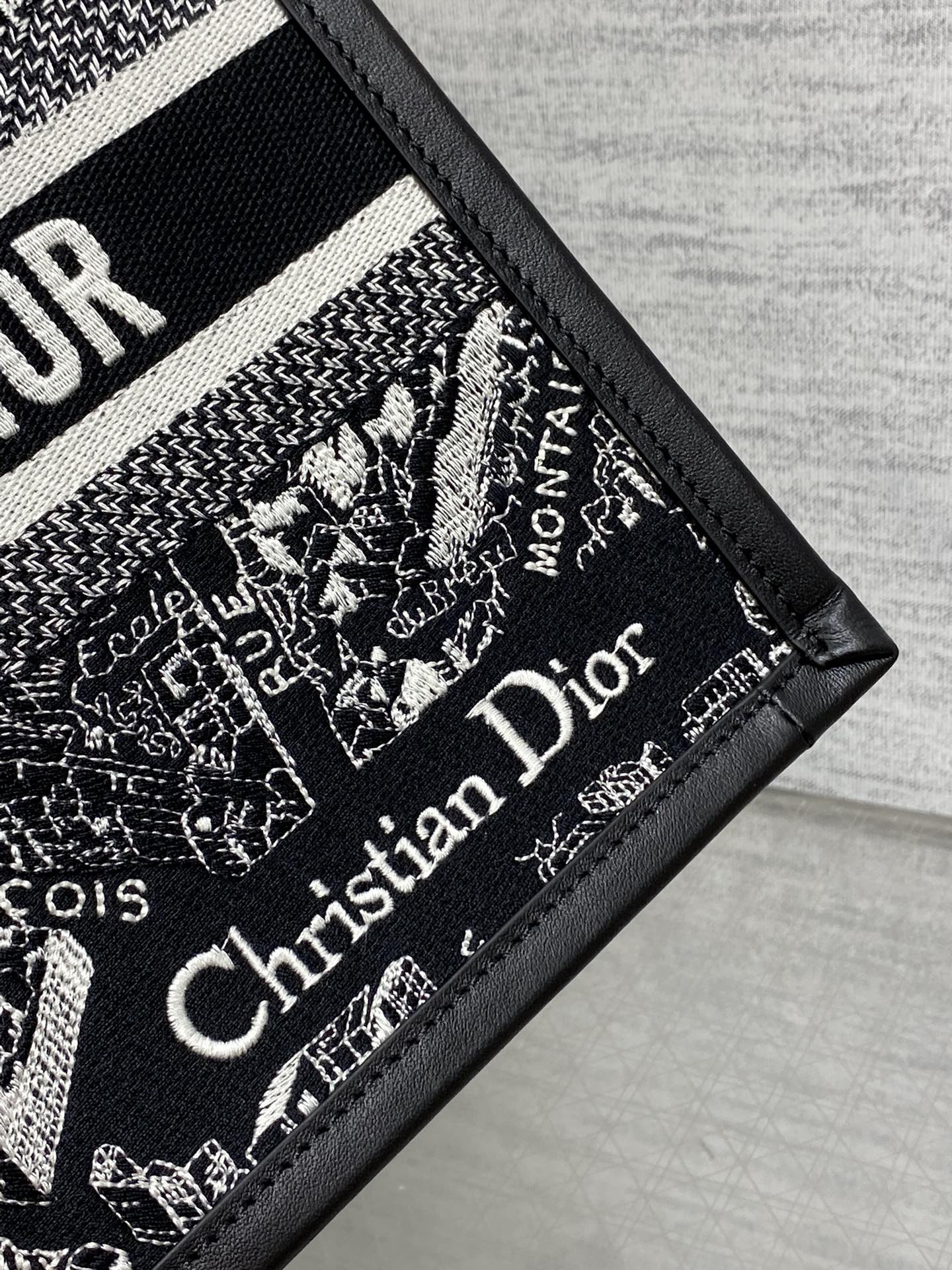 Dior Small Dior Book Tote White and Black Plan de Paris Embroidery and Black Calfskin 26.5 x 21 x 14 cm