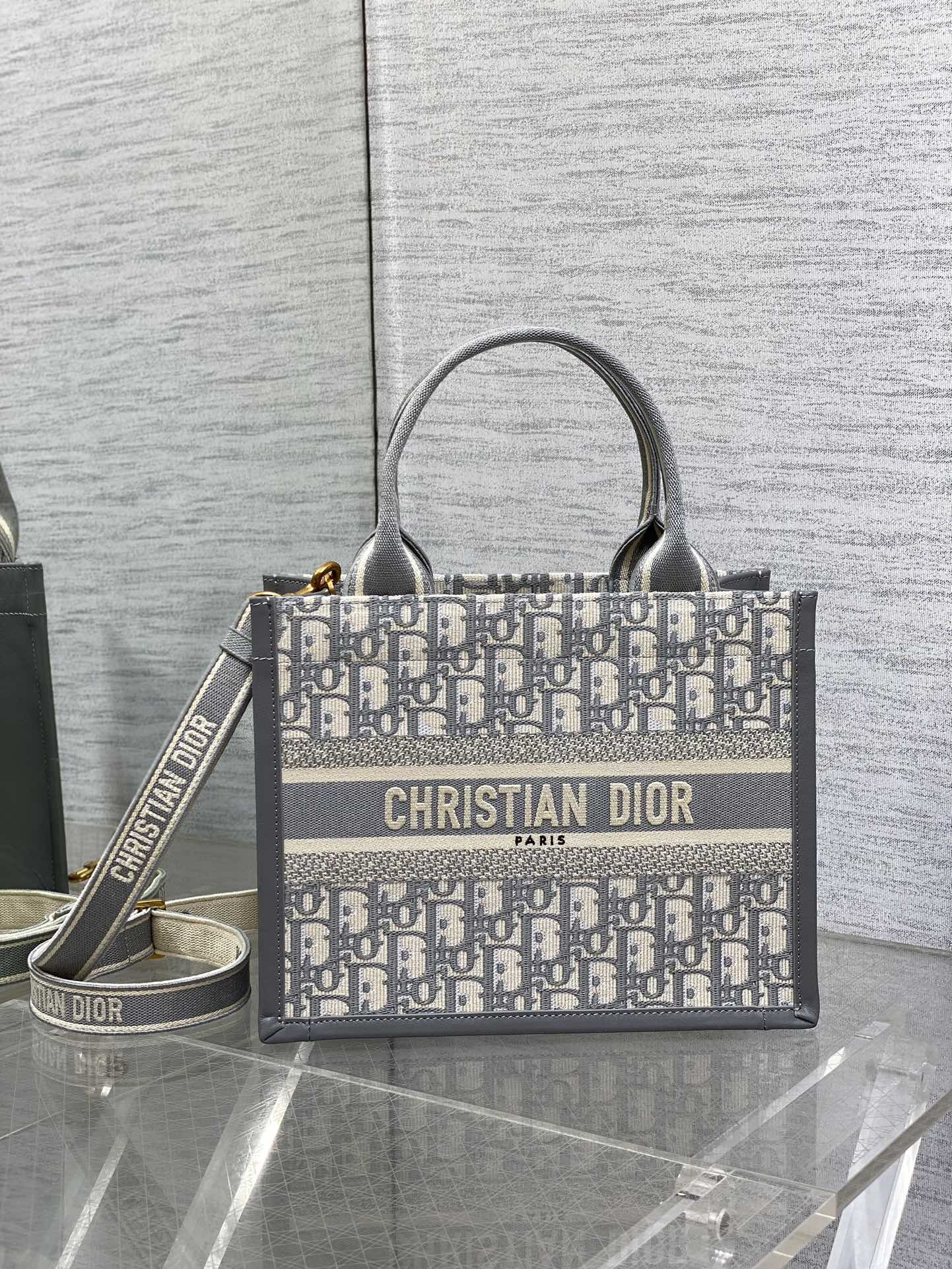 Dior Small Dior Book Tote Gray Dior Oblique Embroidery and Calfskin 26.5 x 21 x 14 cm