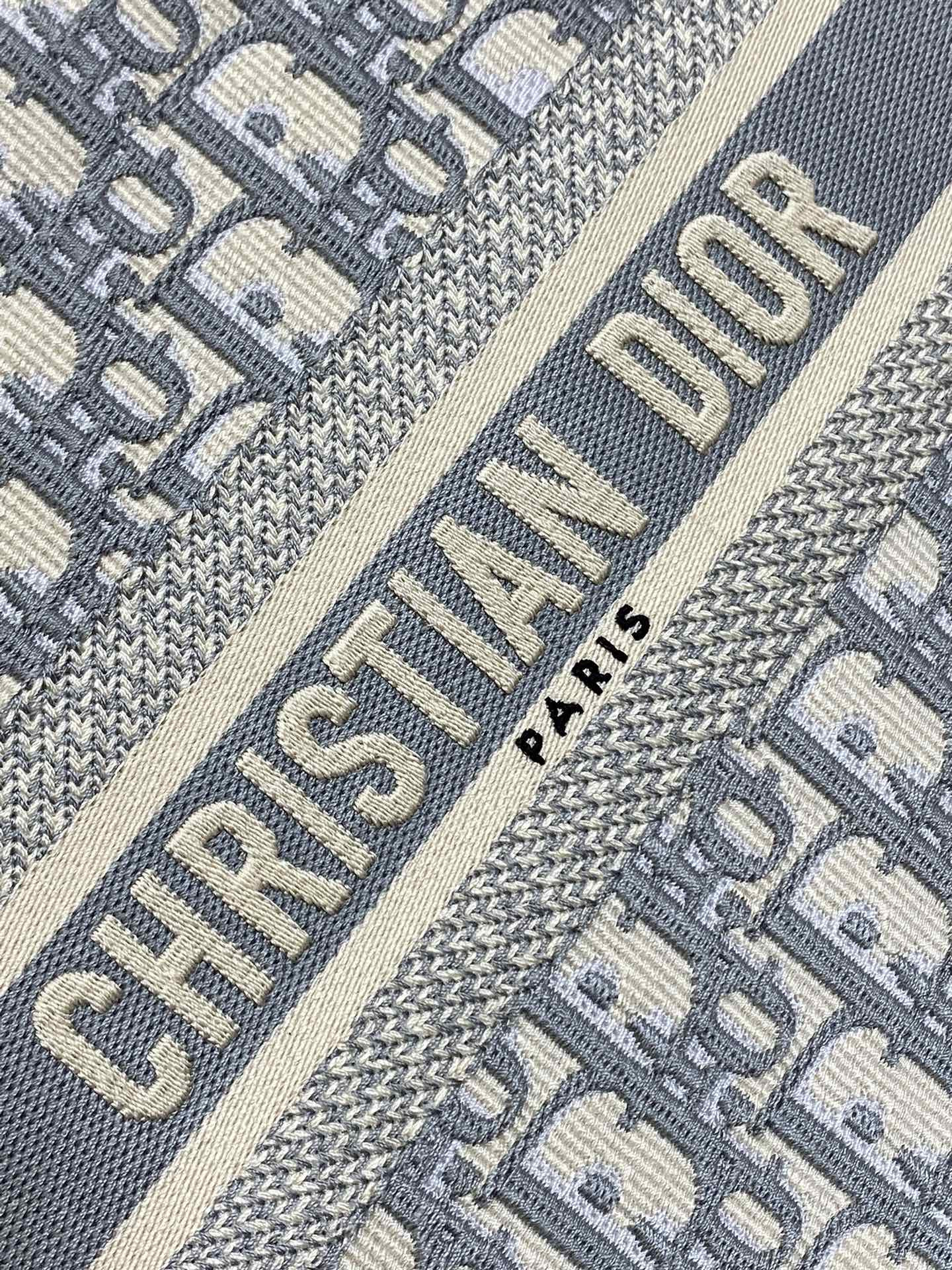 Dior Small Dior Book Tote Gray Dior Oblique Embroidery and Calfskin 26.5 x 21 x 14 cm