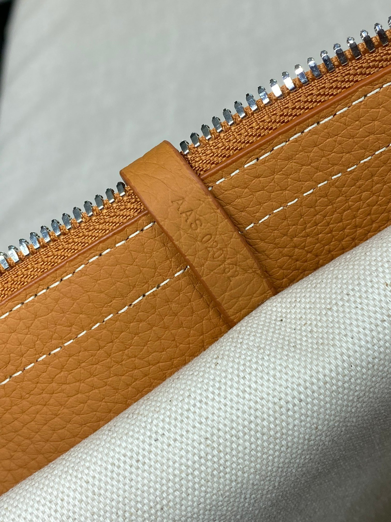 Goyard Chic du Chien 41x30x16.5cm