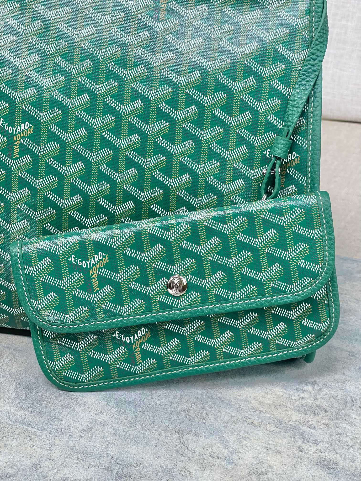 Goyard Chic du Chien 41x30x16.5cm