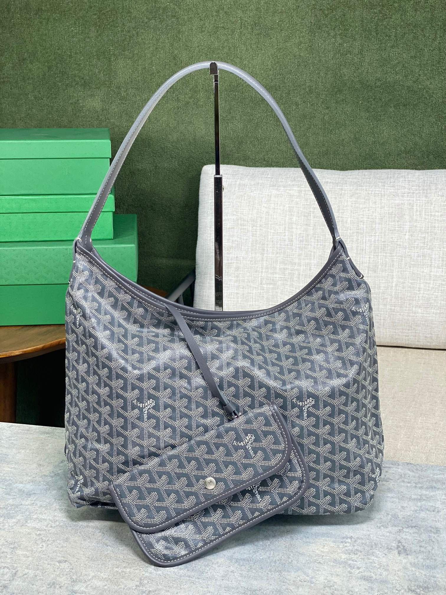 Goyard BOHEME HoBo 27 cm x 15 cm x 42 cm
