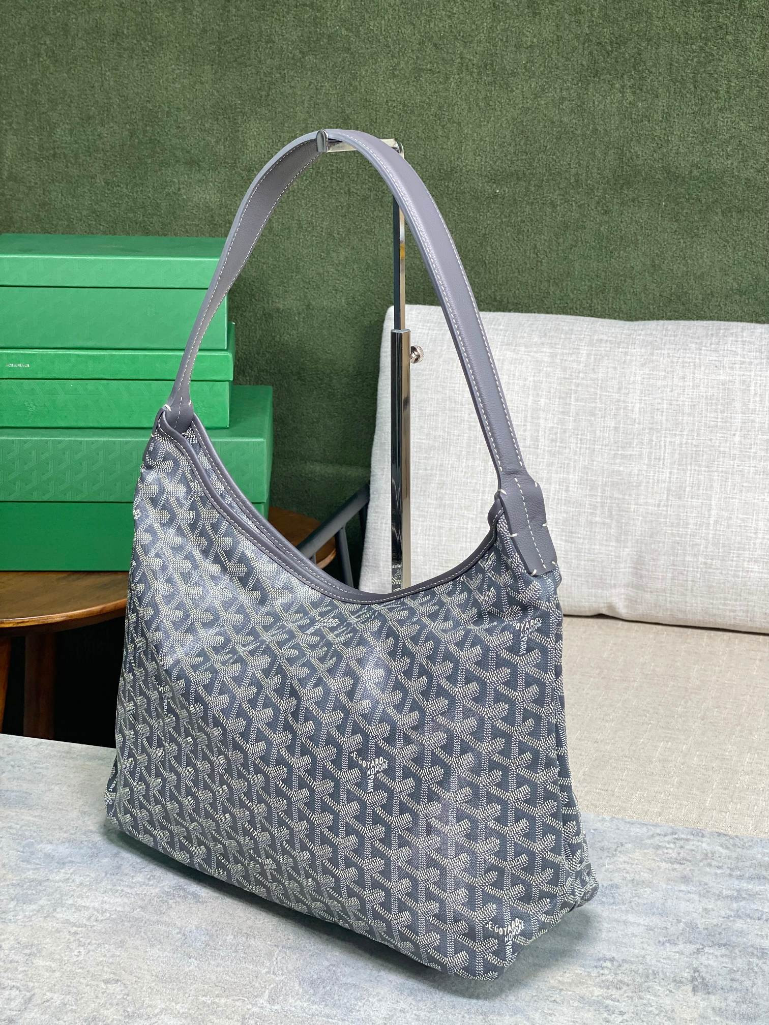 Goyard BOHEME HoBo 27 cm x 15 cm x 42 cm