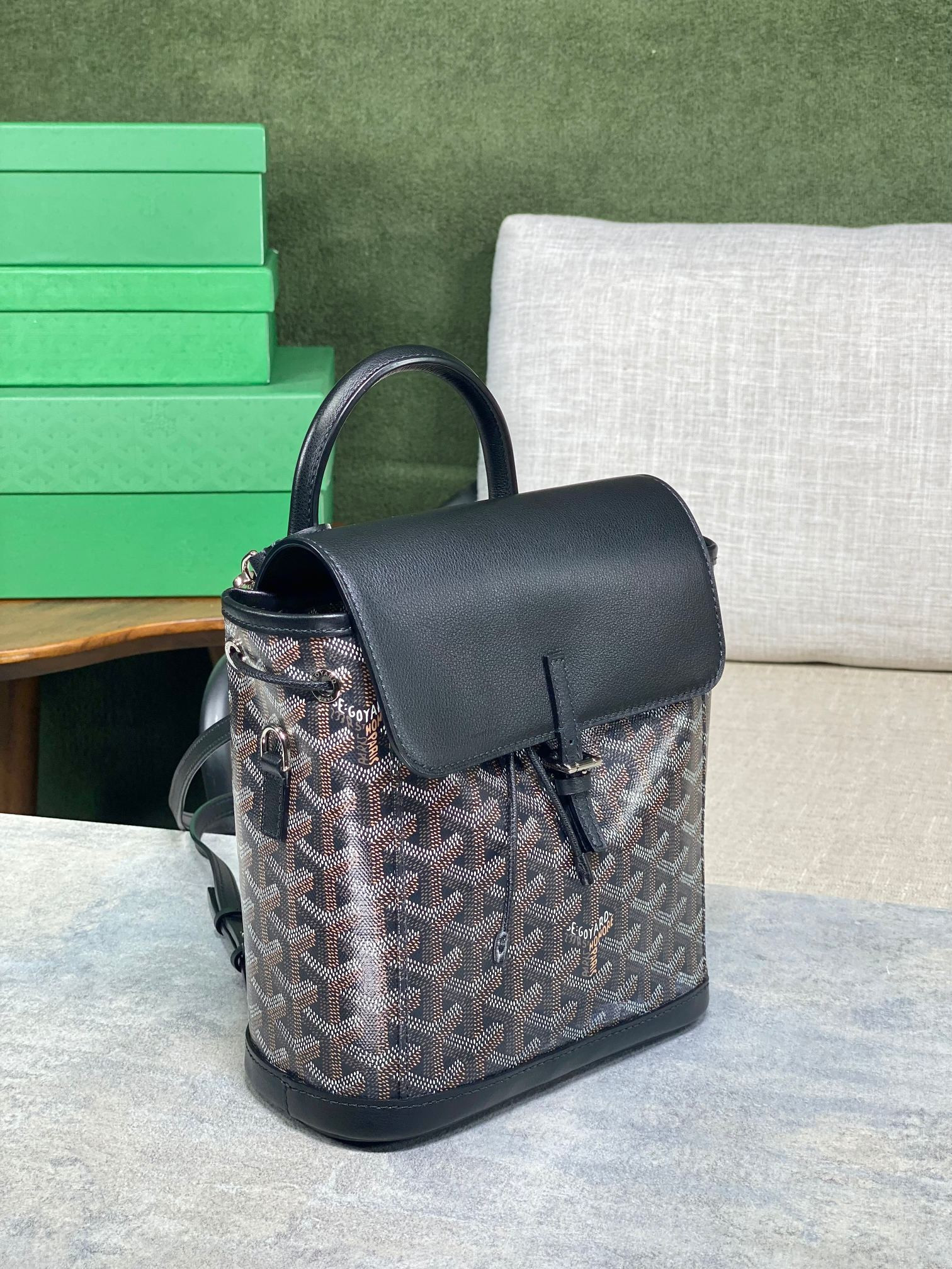 Goyard Mini Alpin 23 cm x 9.5 cm x 19 cm