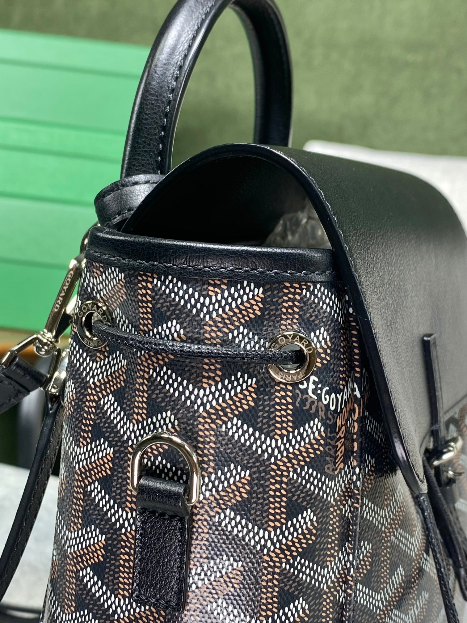 Goyard Mini Alpin 23 cm x 9.5 cm x 19 cm