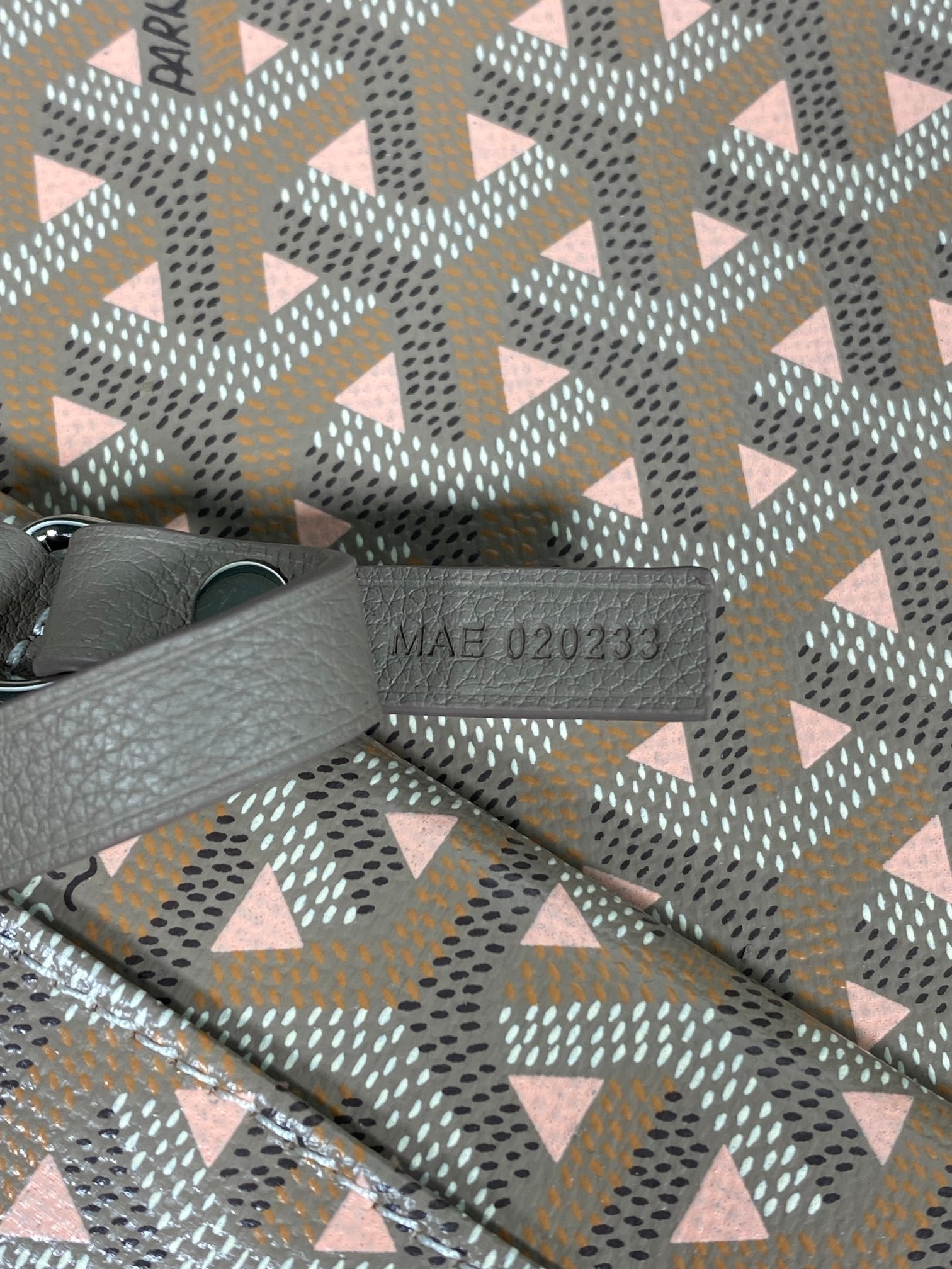 Goyard Small Saint Louis Bag 28 cm x 15 cm x 34 cm