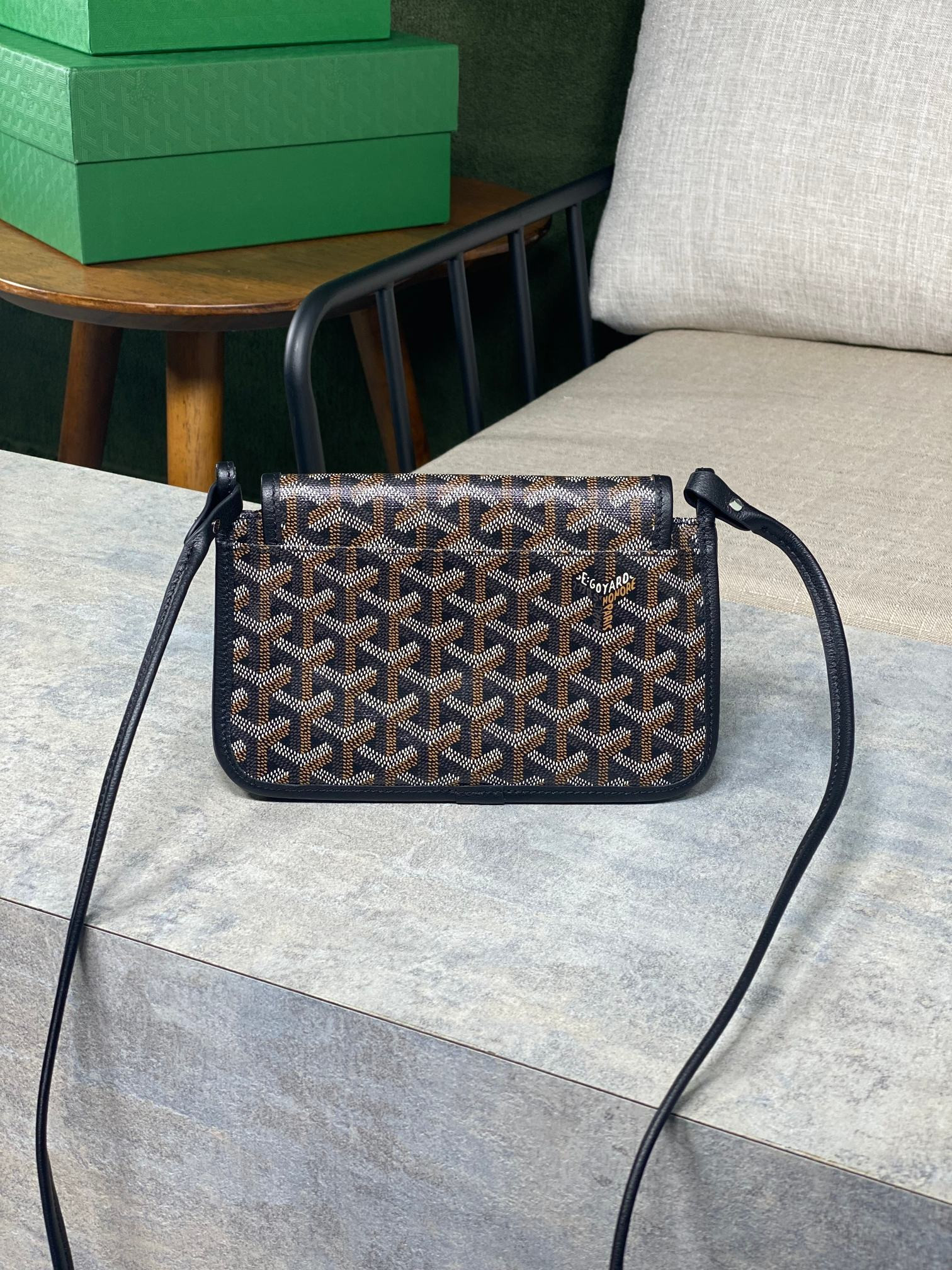 Goyard Plumet Pocket Wallet 21x14x2.5cm