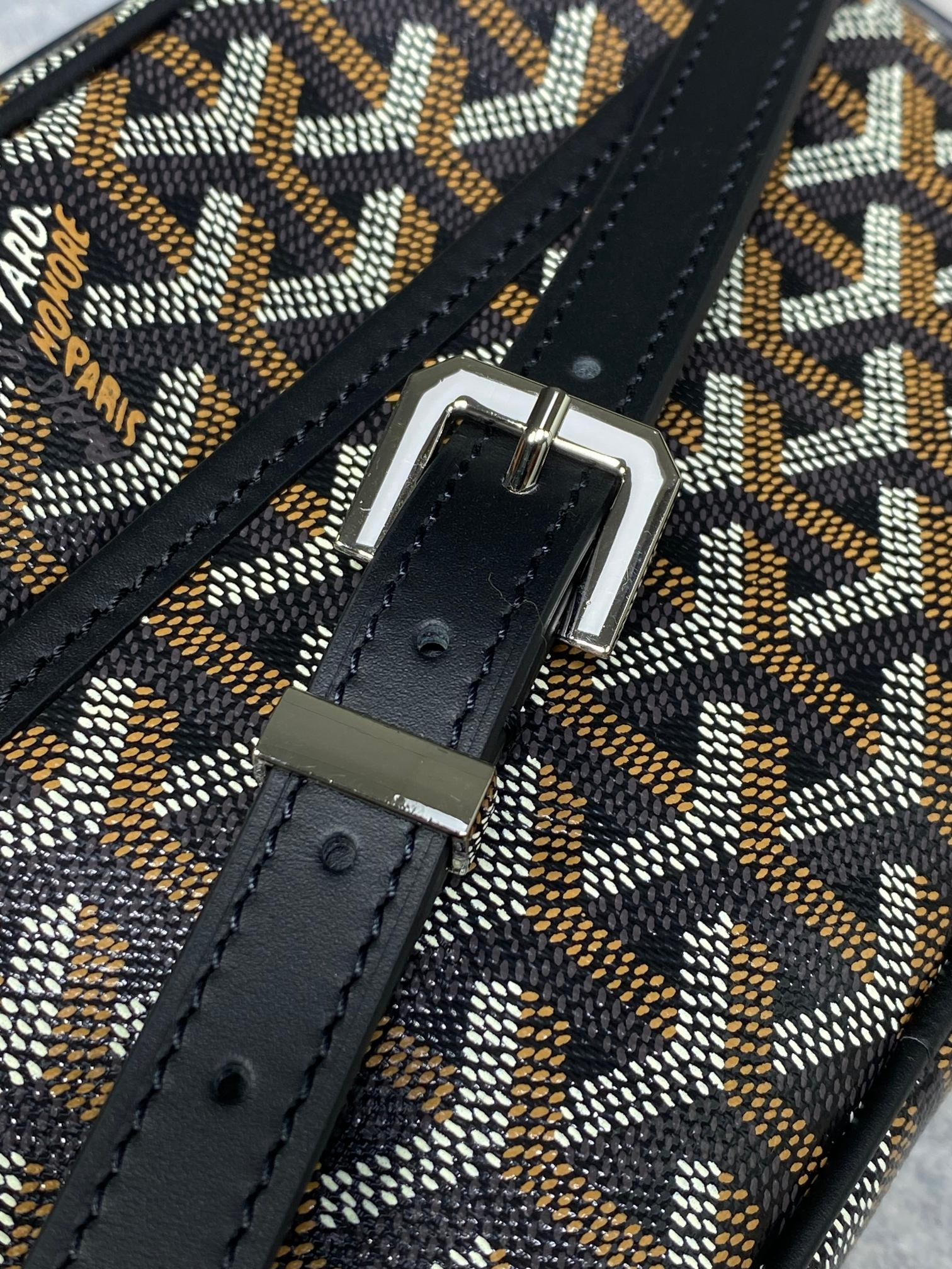 Goyard Cap-Vert PM Bag 13x6.5x22cm