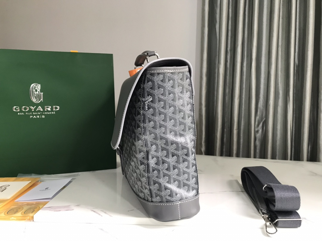 Goyard Citadin PM Messenger Bag 33x9x38cm