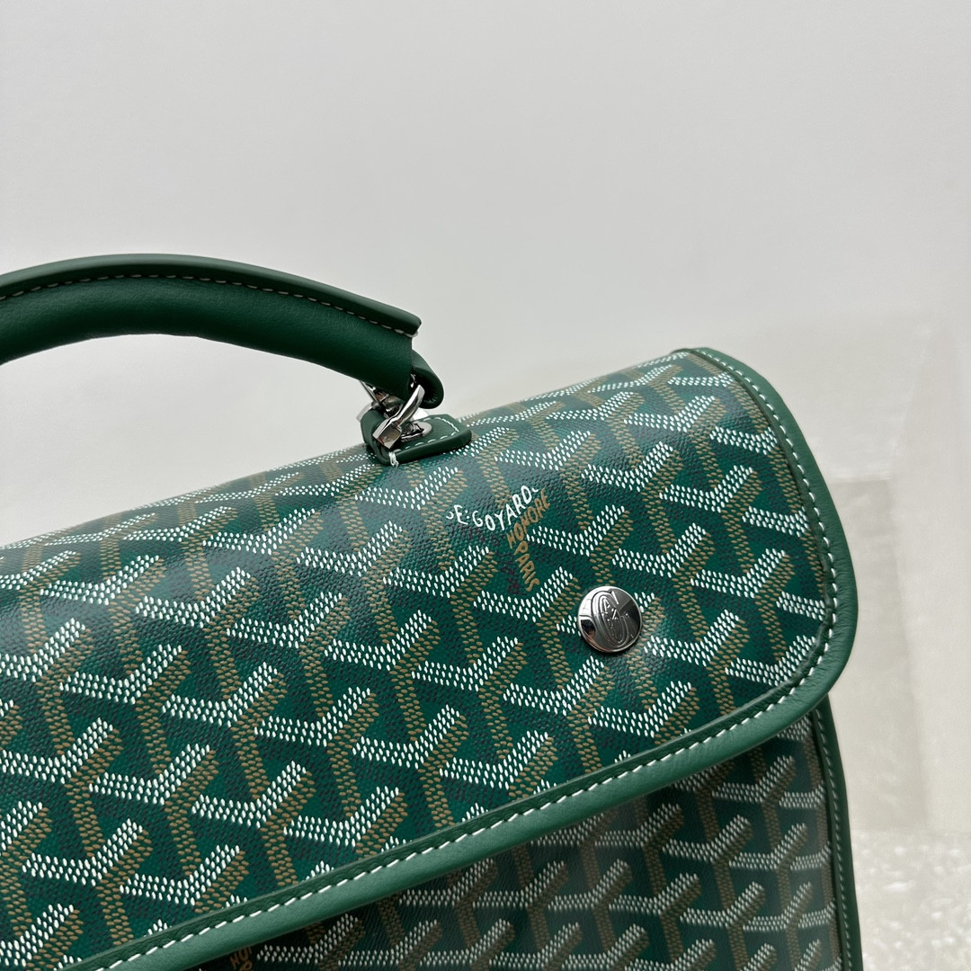 Goyard Saint Léger 37 cm x 15 cm x 34 cm