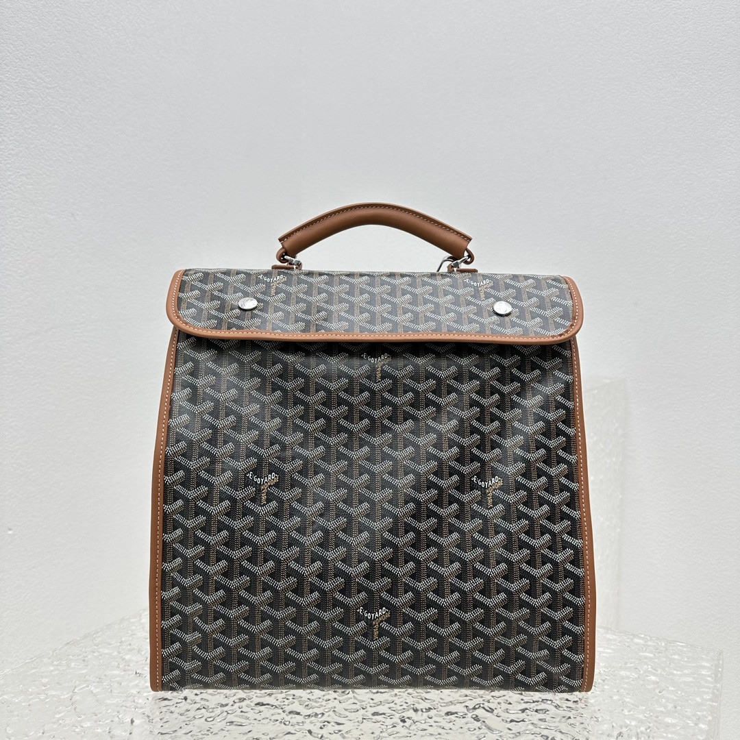Goyard Saint Léger 37 cm x 15 cm x 34 cm