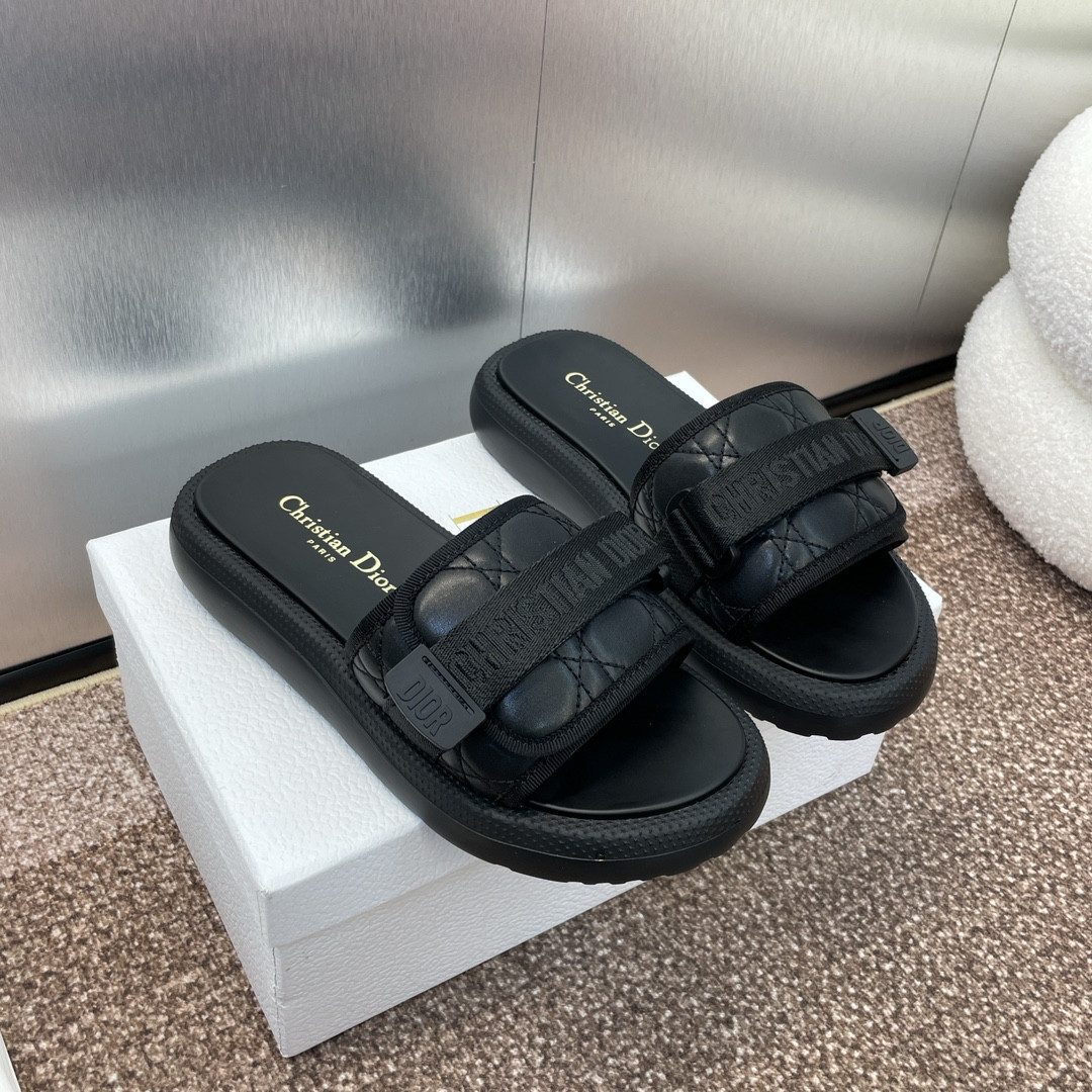 UA DIOR Dioriviera Dio(r)evolution Slide