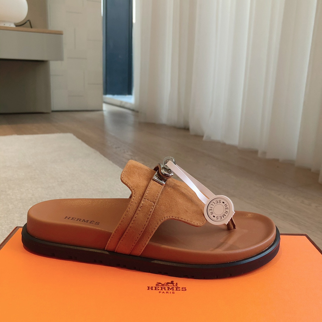 UA Hermès Empire Sandal