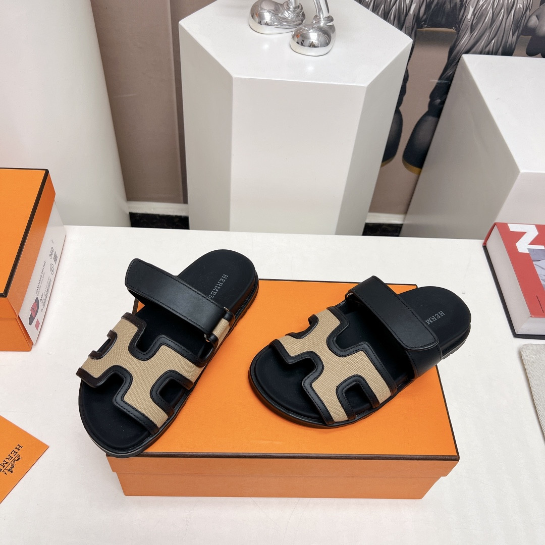 UA Hermès Chypre sandal