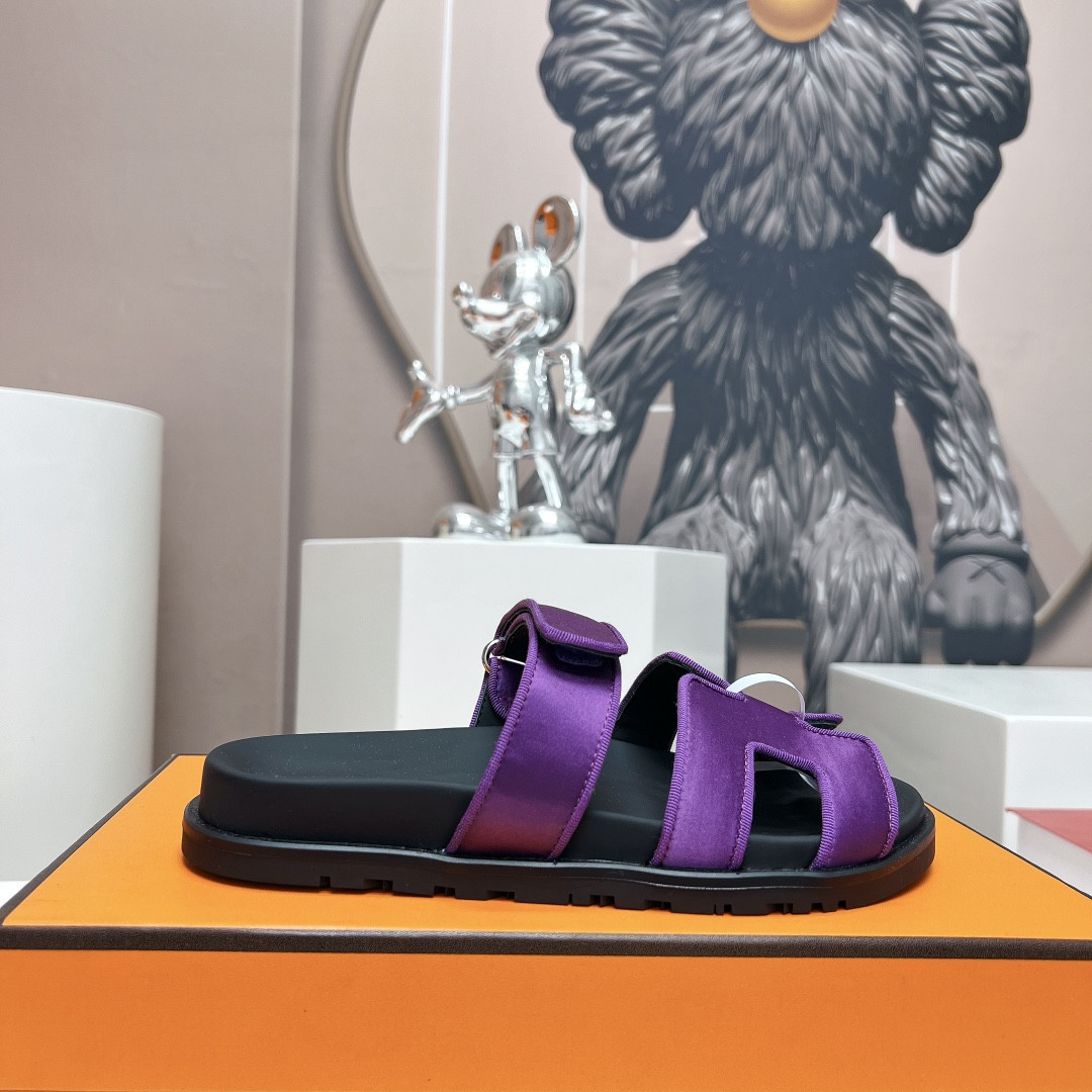 UA Hermès Chypre sandal