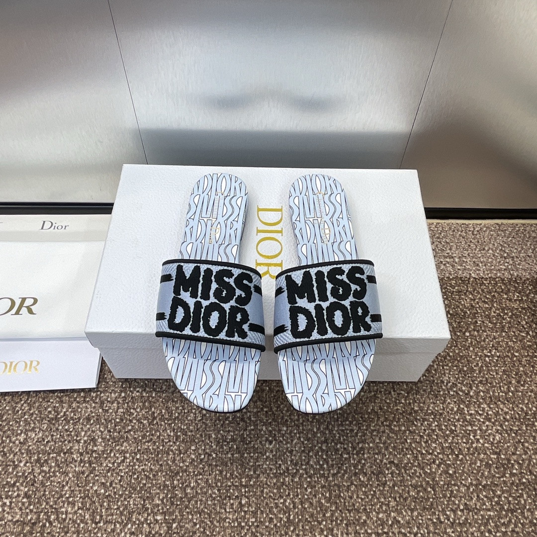 UA Dior Dway Slide