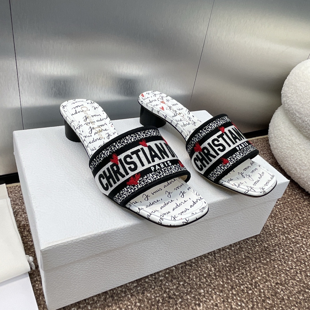 UA Dioramour Dway Heeled Slide