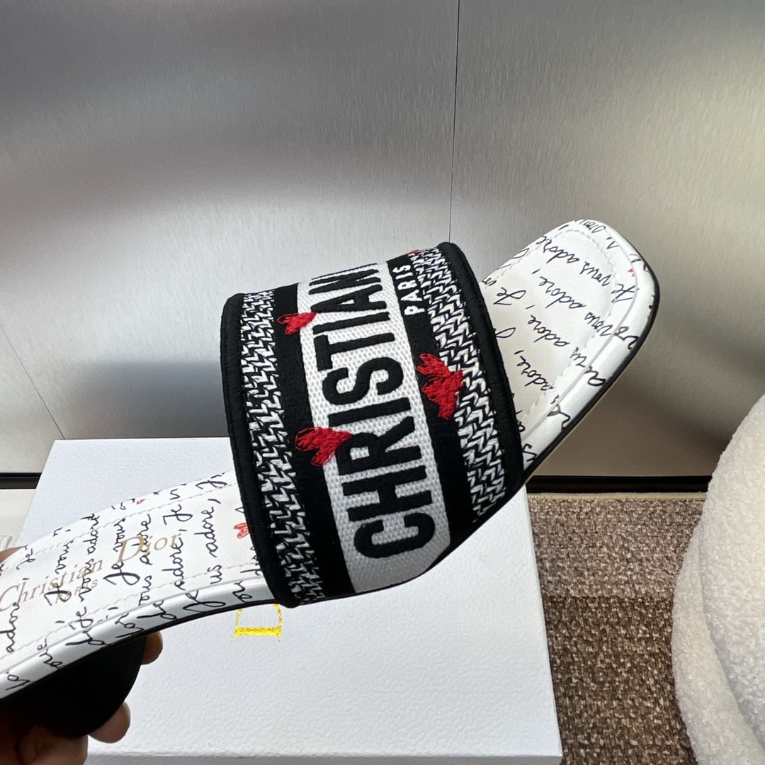 UA Dioramour Dway Heeled Slide