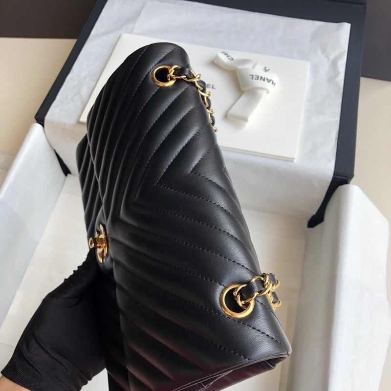 CHANEL Flap Bag 25cm