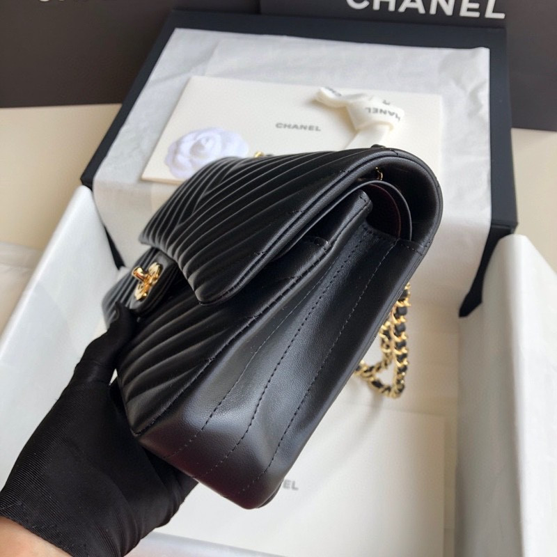 CHANEL Flap Bag 25cm
