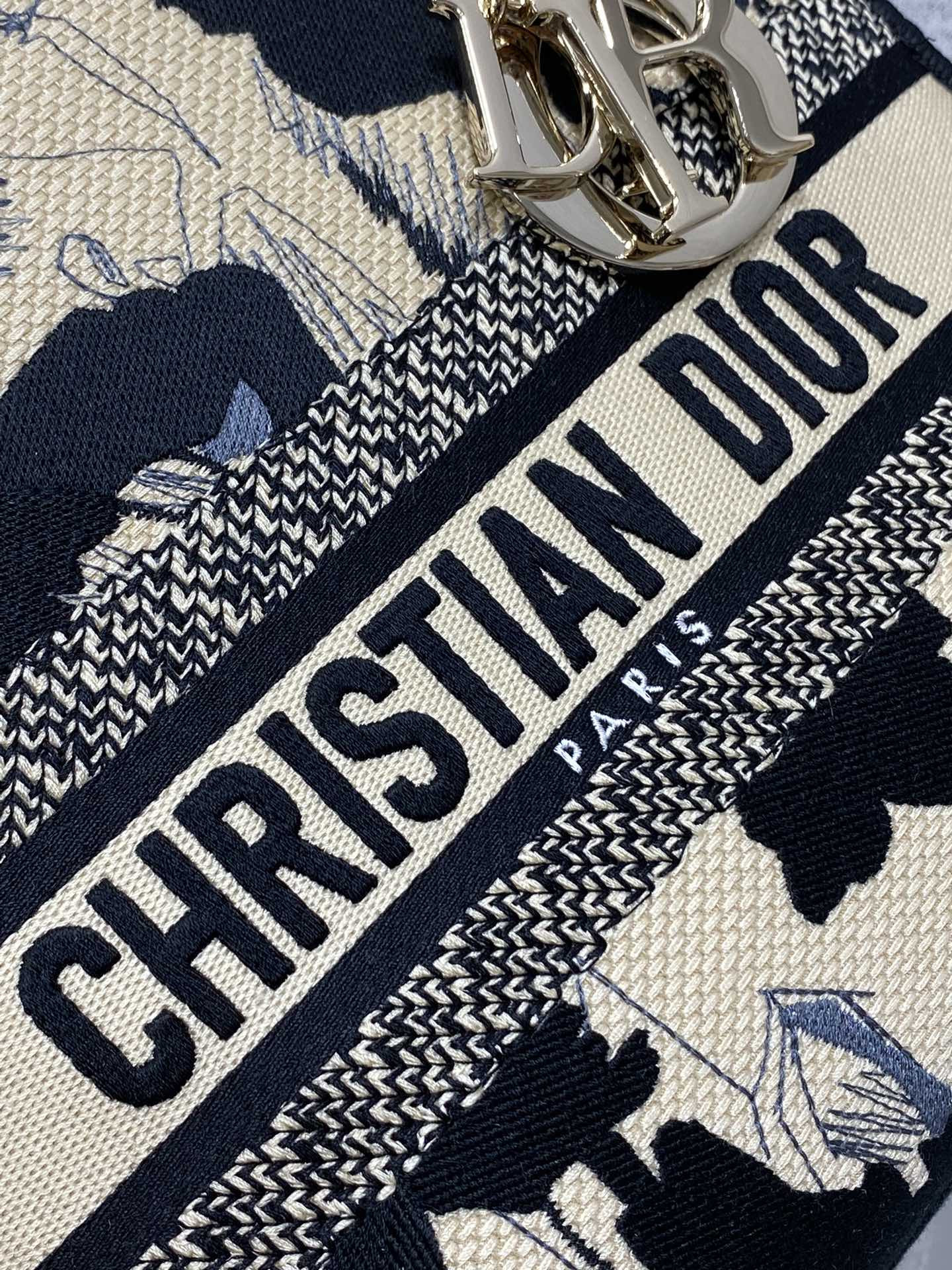 DIOR Lady Bag 24x11x20cm