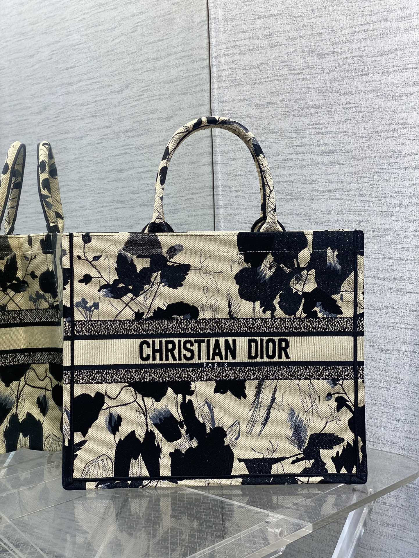 DIOR Tote 42 x 18 x 35cm