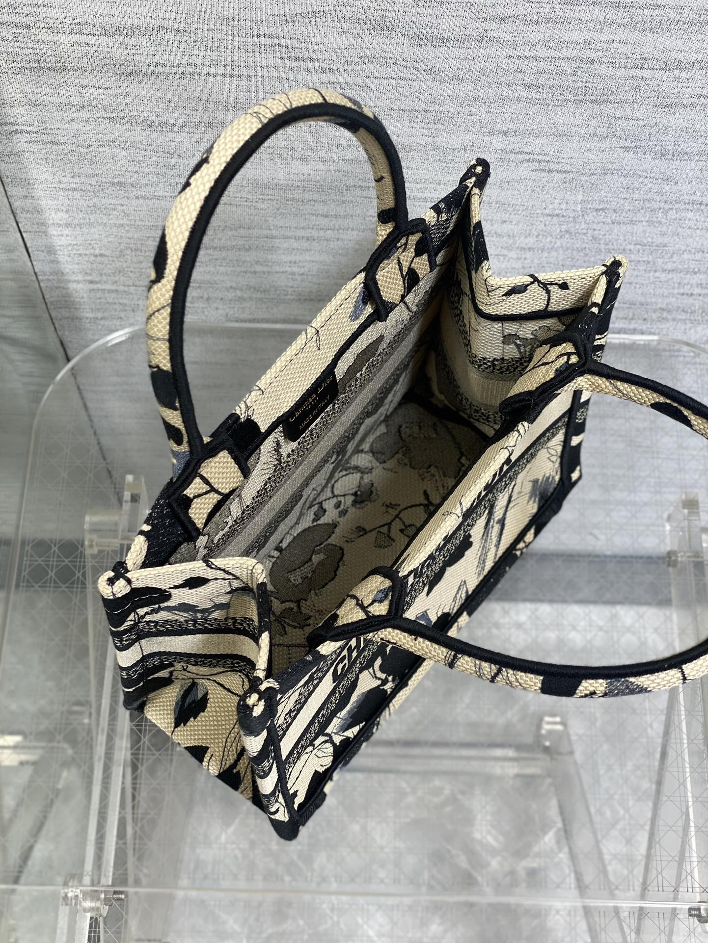 DIOR Tote 26 x 8 x 22cm