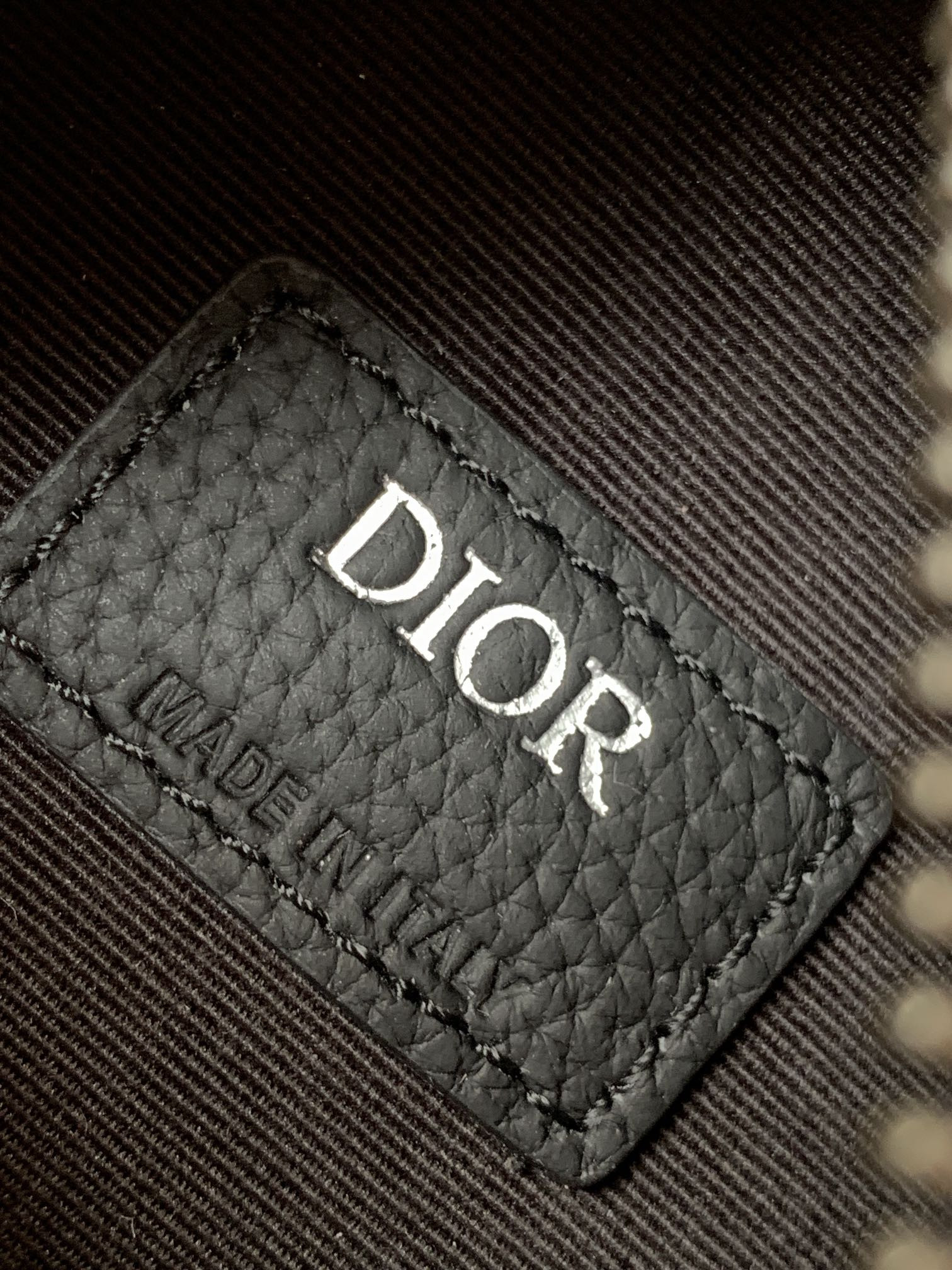 Mini Dior Scarab Bag 28 x 12.2 x 3.8 cm