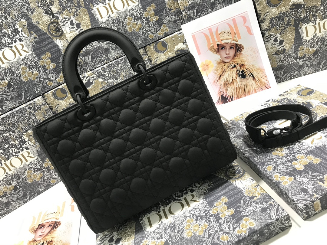 Dior Lady Bag 32 x 25 x 11cm