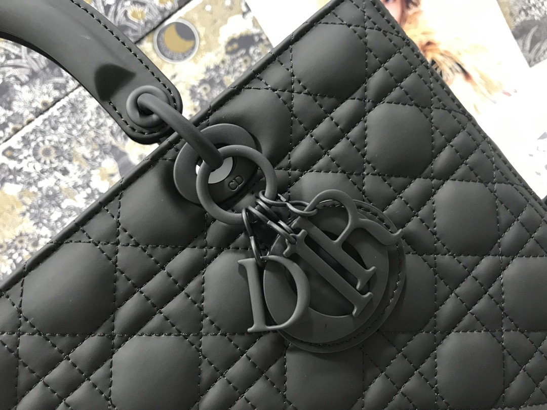 Dior Lady Bag 32 x 25 x 11cm