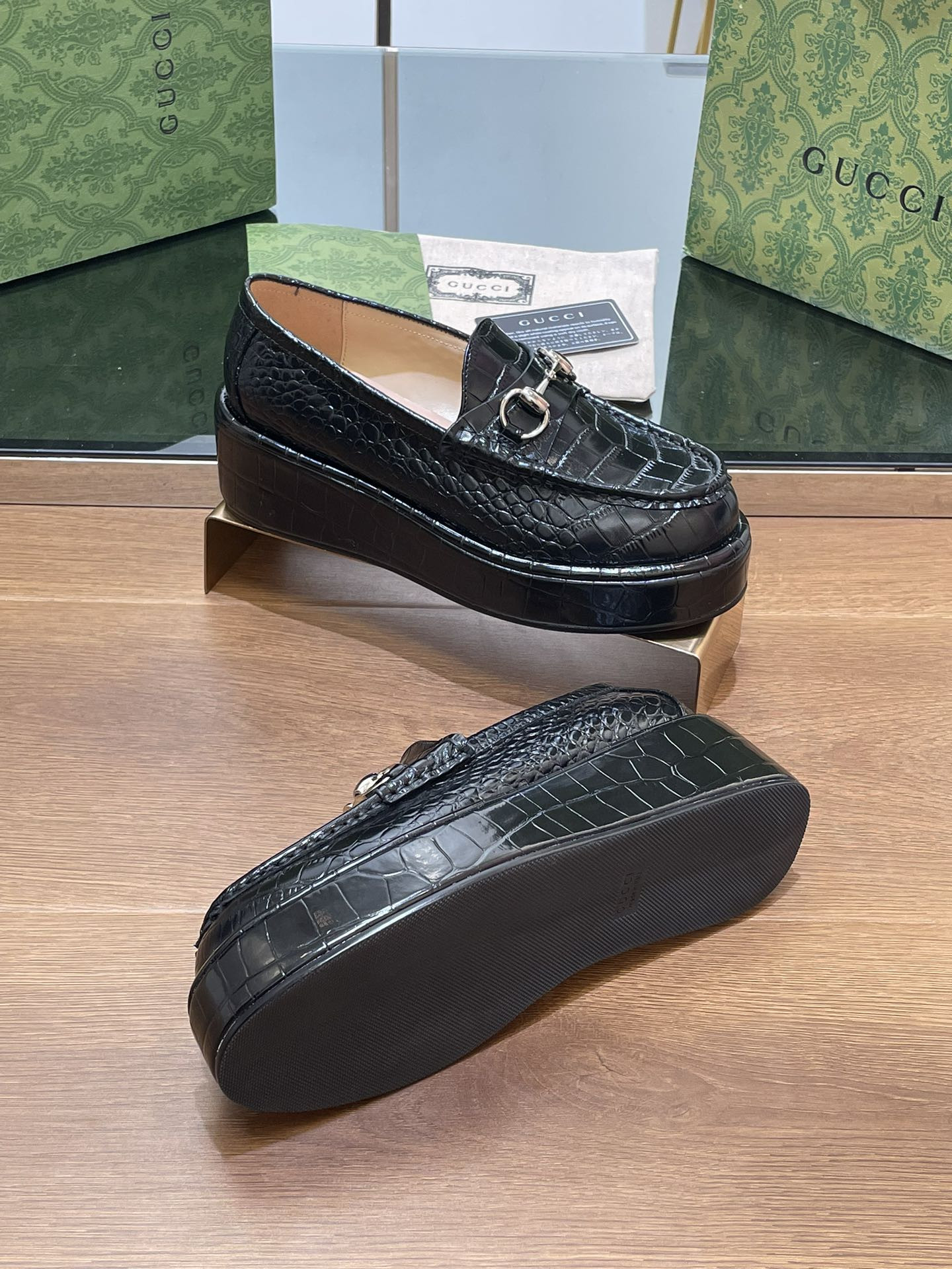 UA GUCCI HORSEBIT WEDGE LOAFER