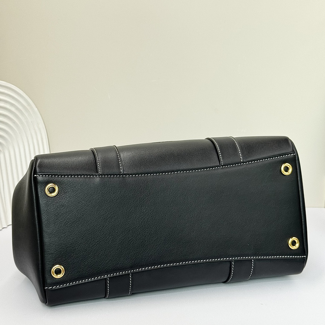 Loro Piana Loom Bag L32 Black Smooth Calfskin 33 x 23 x 18 cm