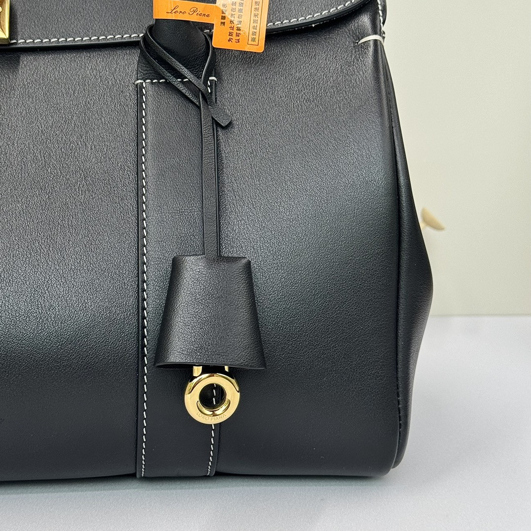 Loro Piana Loom Bag L32 Black Smooth Calfskin 33 x 23 x 18 cm