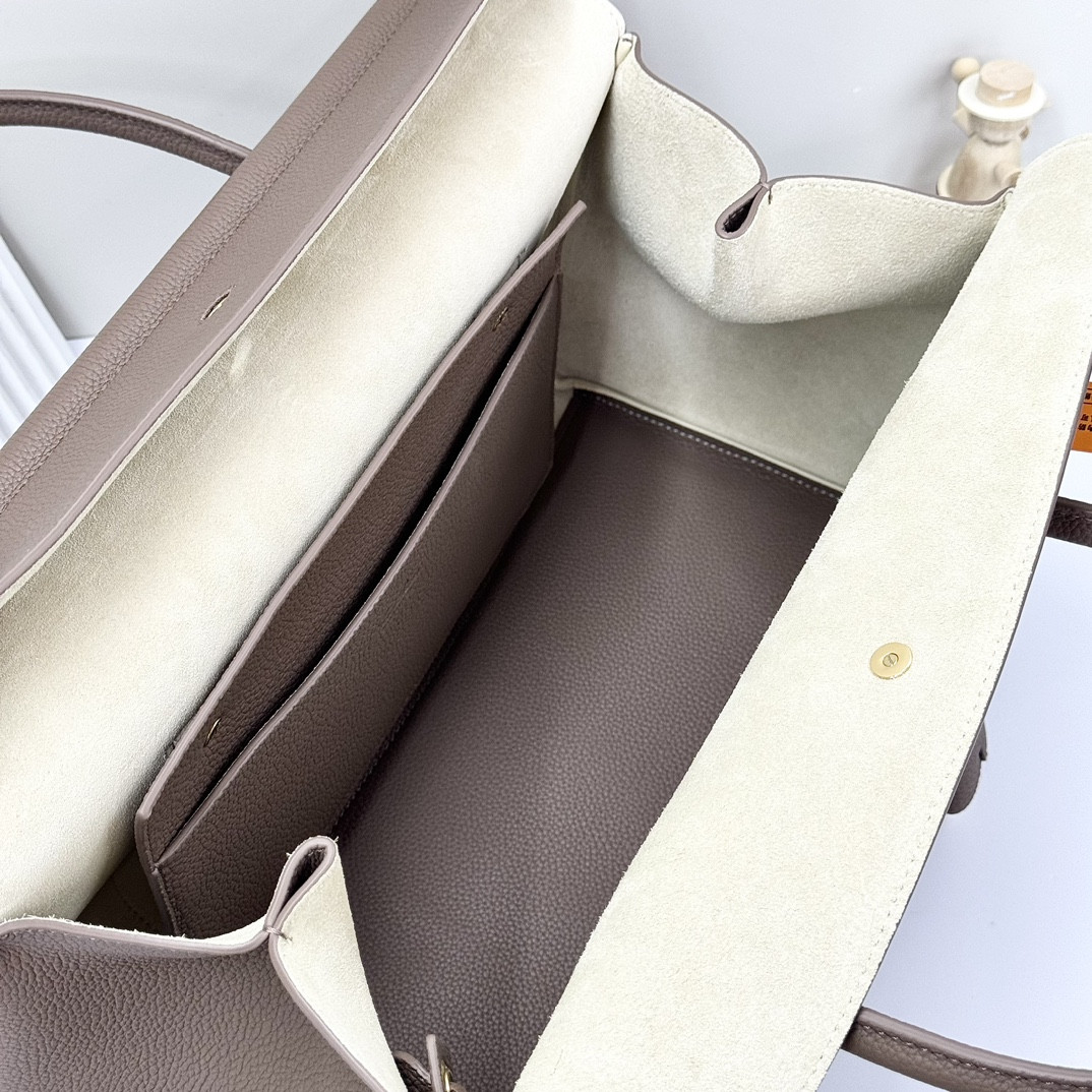 Loro Piana Loom Bag L32 Grained Calfskin 33 x 23 x 18 cm