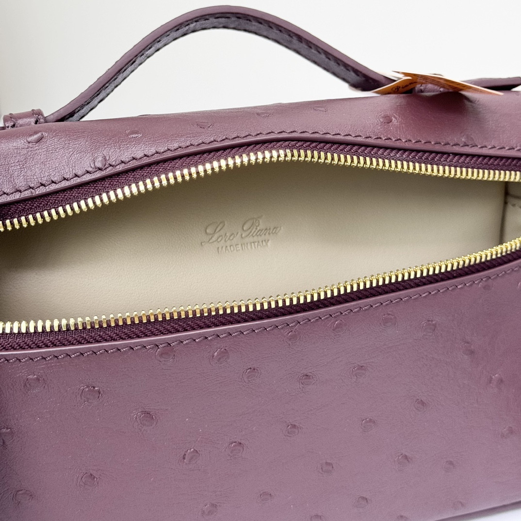 Loro Piana Extra Pocket L19 Ostrich-grained Leather 11 x 19 x 6.5 cm