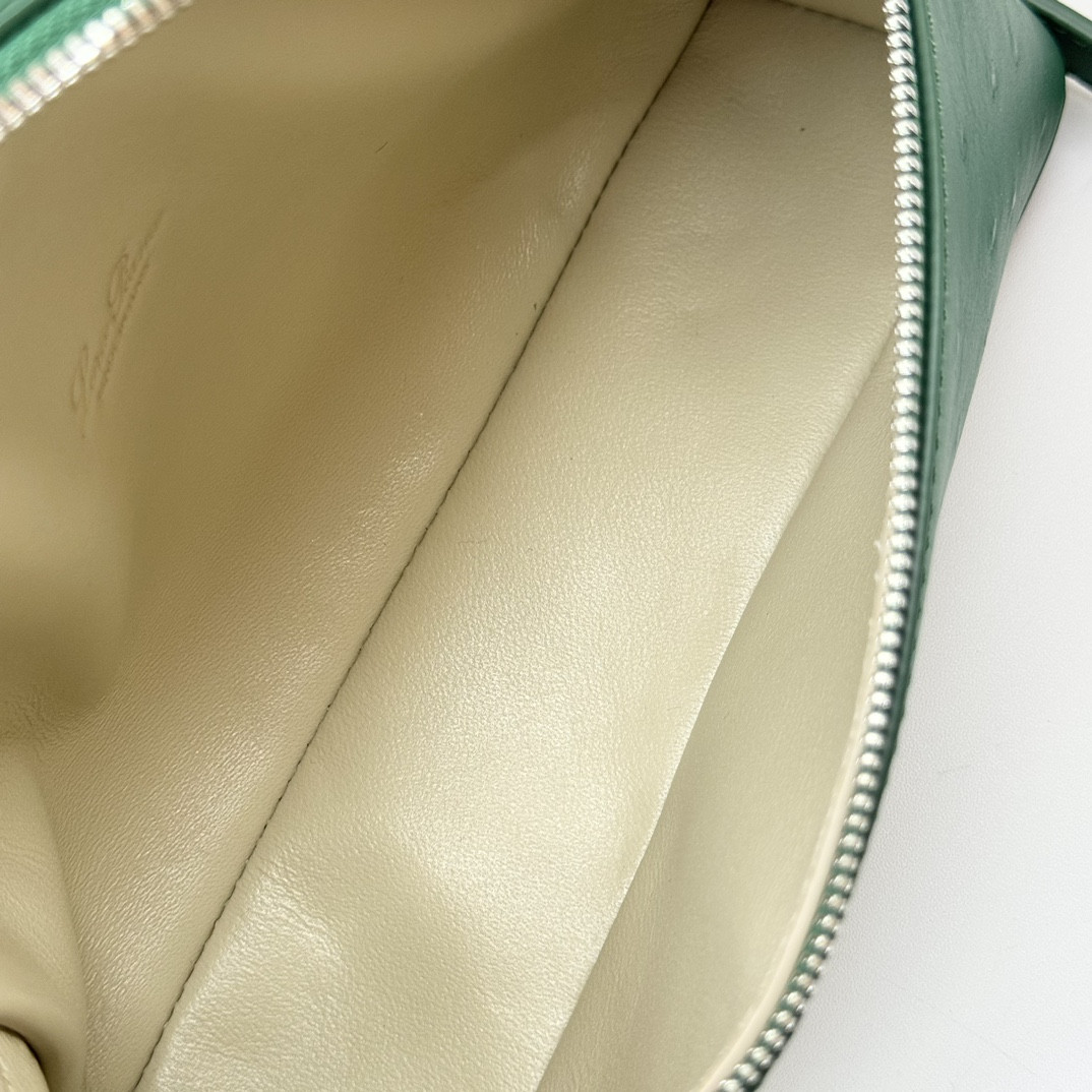 Loro Piana Extra Pocket L19 Ostrich-grained Leather 11 x 19 x 6.5 cm