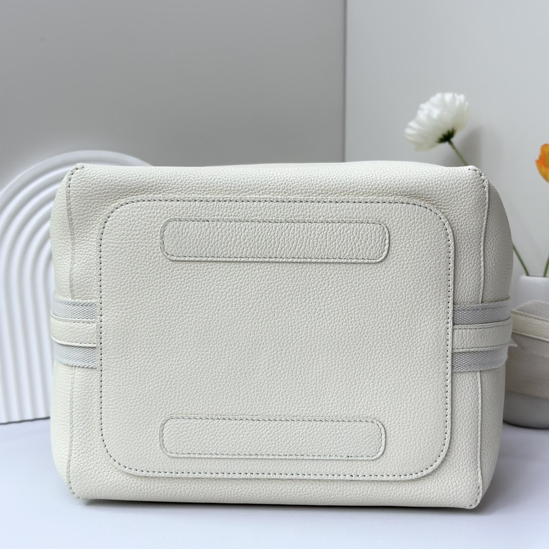 Loro Piana Large Bale Bag Grained Calfskin 24 x 20 x 27 cm