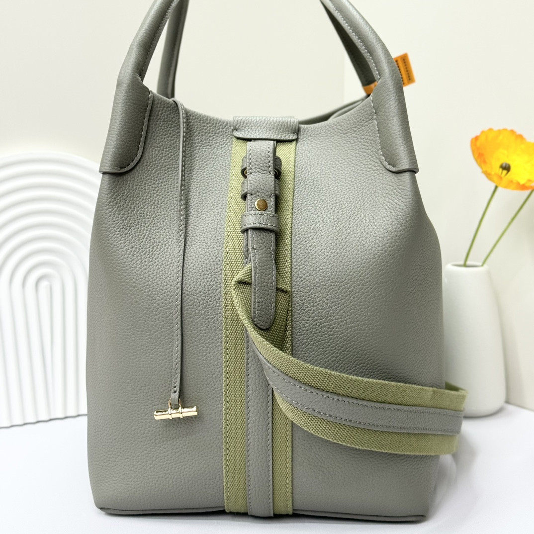 Loro Piana Large Bale Bag Grained Calfskin 24 x 20 x 27 cm