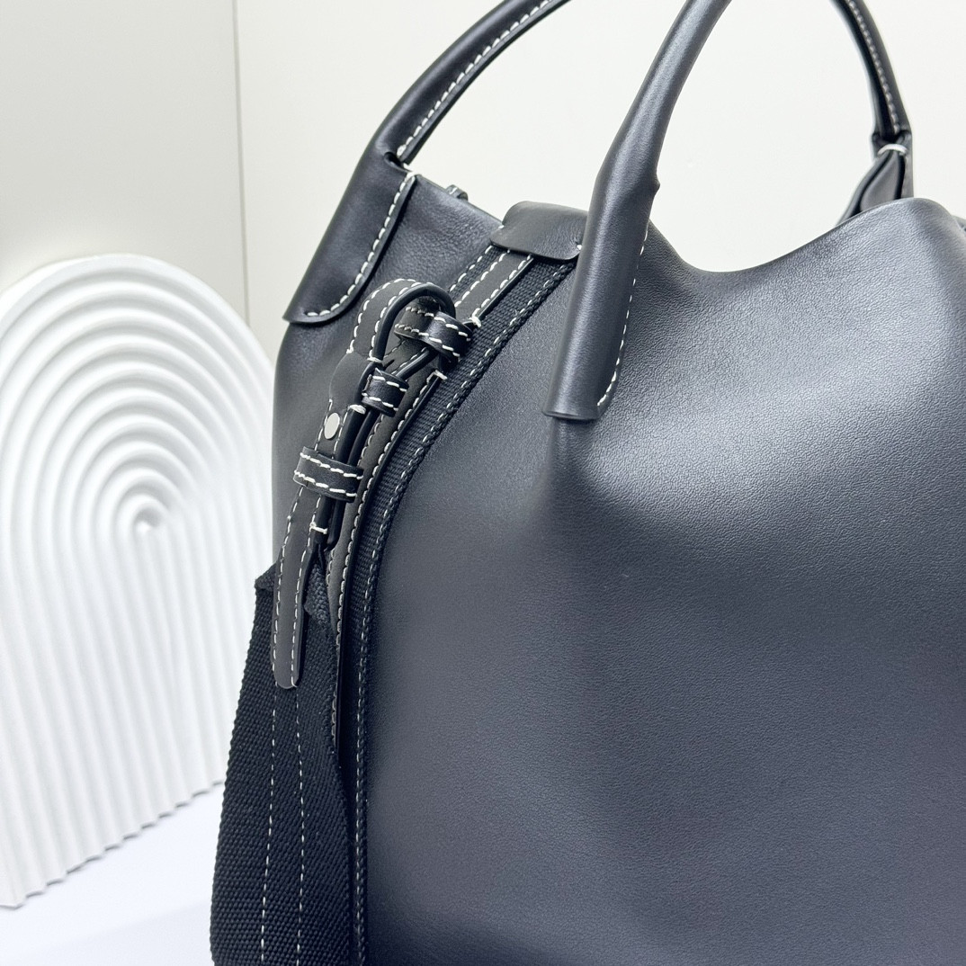 Loro Piana Large Bale Bag Smooth Calfskin 24 x 20 x 27 cm