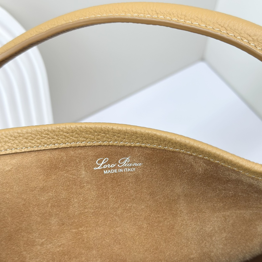 Loro Piana Large Bale Bag Grained Calfskin 24 x 20 x 27 cm