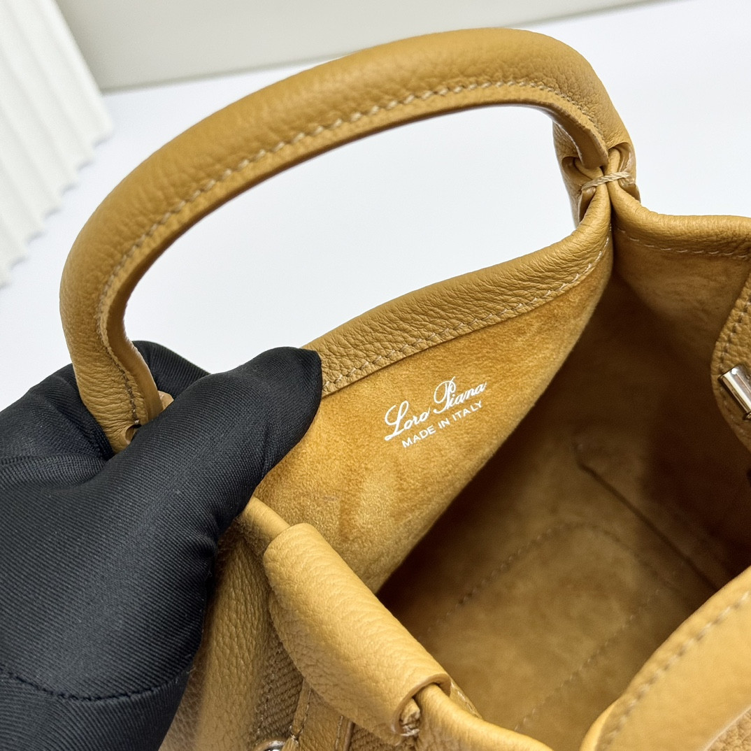 Loro Piana Micro Bale Bag Grained Calfskin 23 x 16 x 14 cm