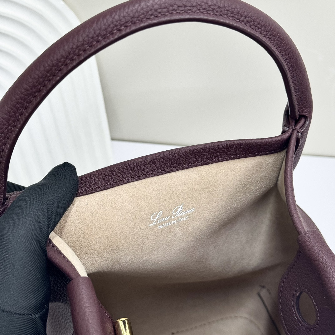 Loro Piana Small Bale Bag Grained Calfskin 17 x 17 x 21 cm