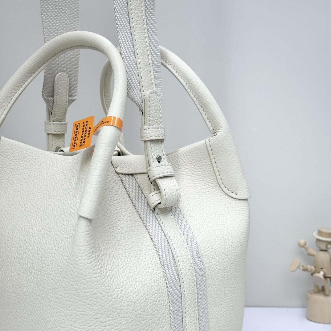 Loro Piana Small Bale Bag Grained Calfskin 17 x 17 x 21 cm