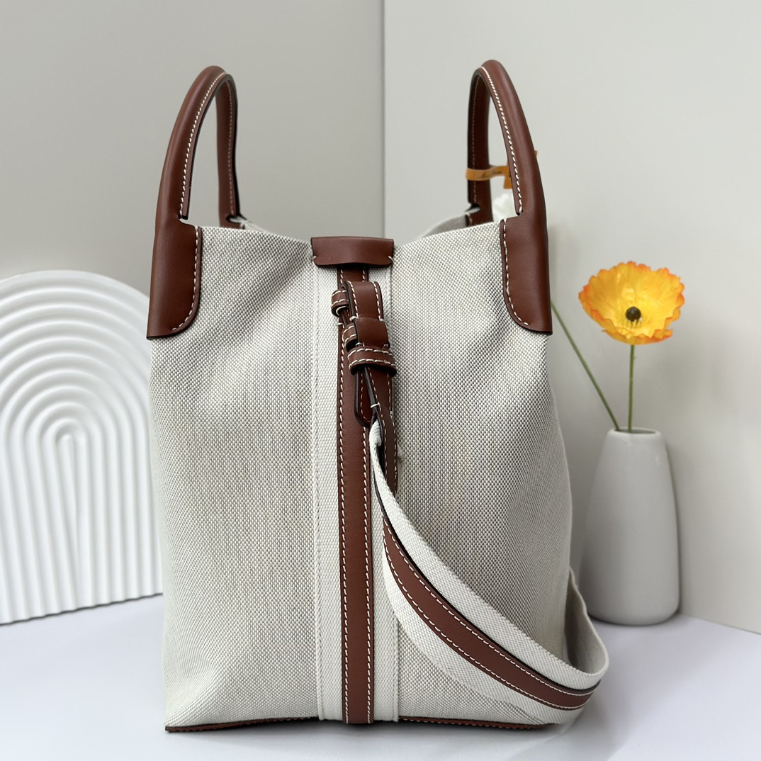 Loro Piana Large Bale Bag Cotton, Linen 24 x 20 x 27 cm