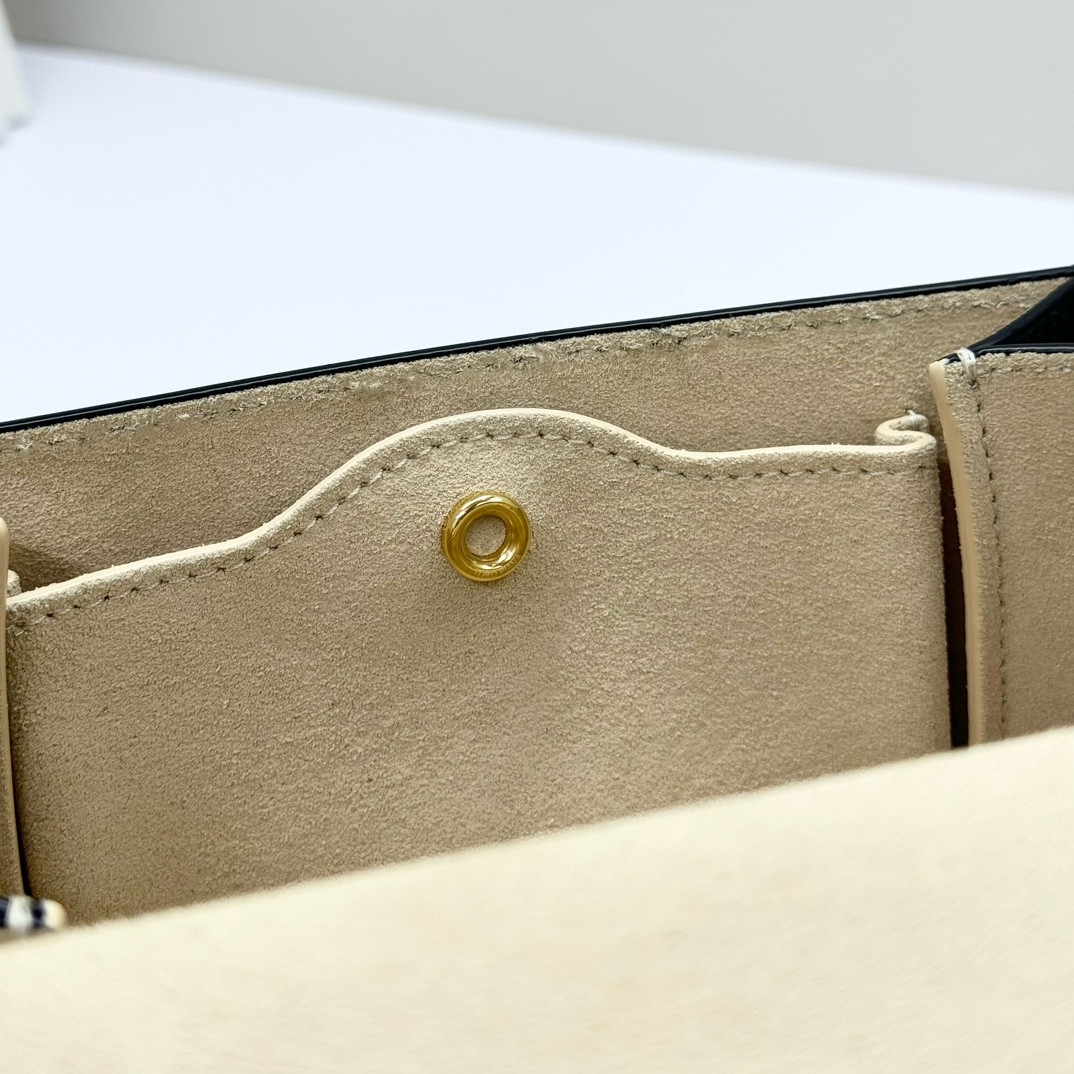 Loro Piana Mini Ghiera Bag 18x13x7 cm