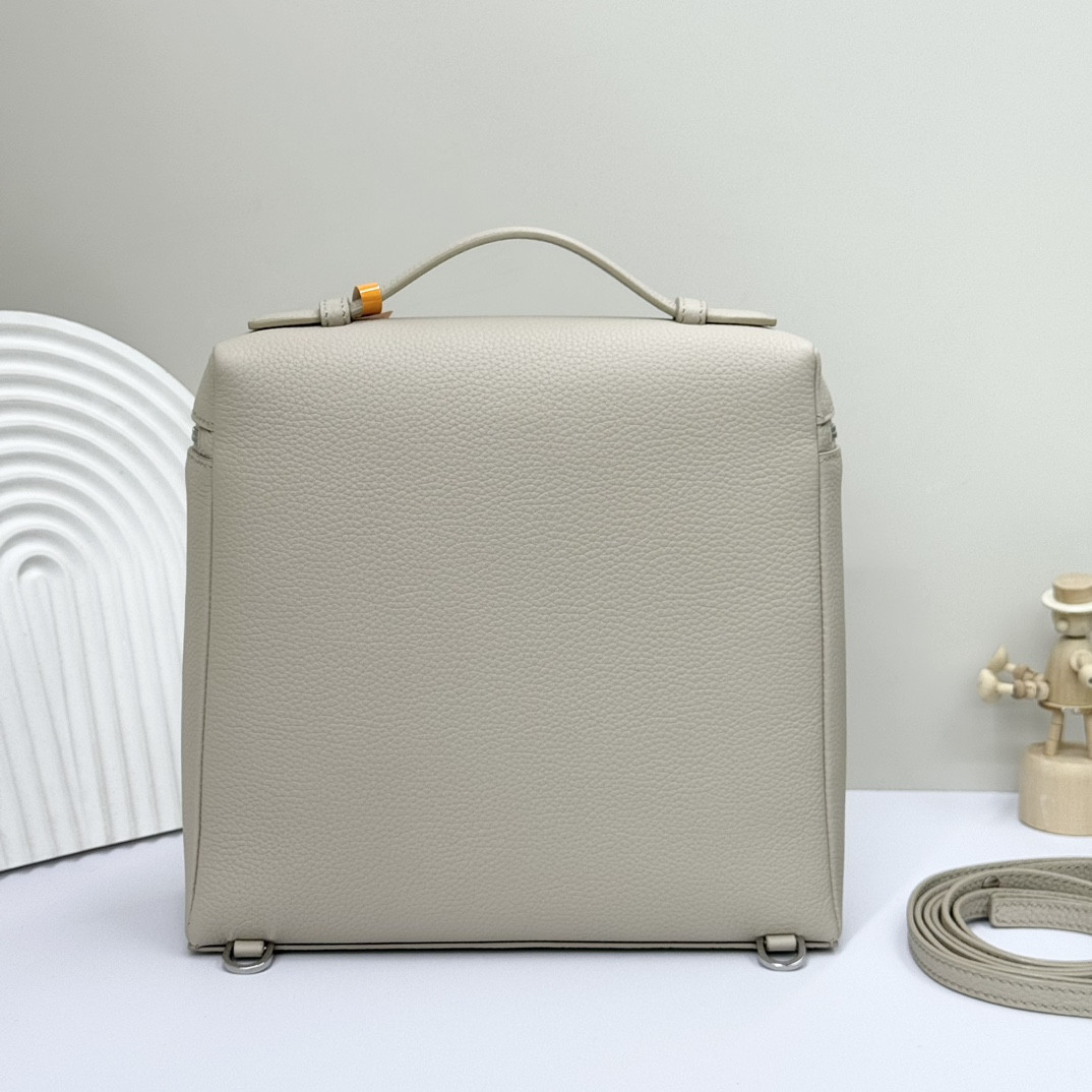 Loro Piana Extra Pocket backpack L23.5 Grained Calfskin 23 x 21 x 8 cm