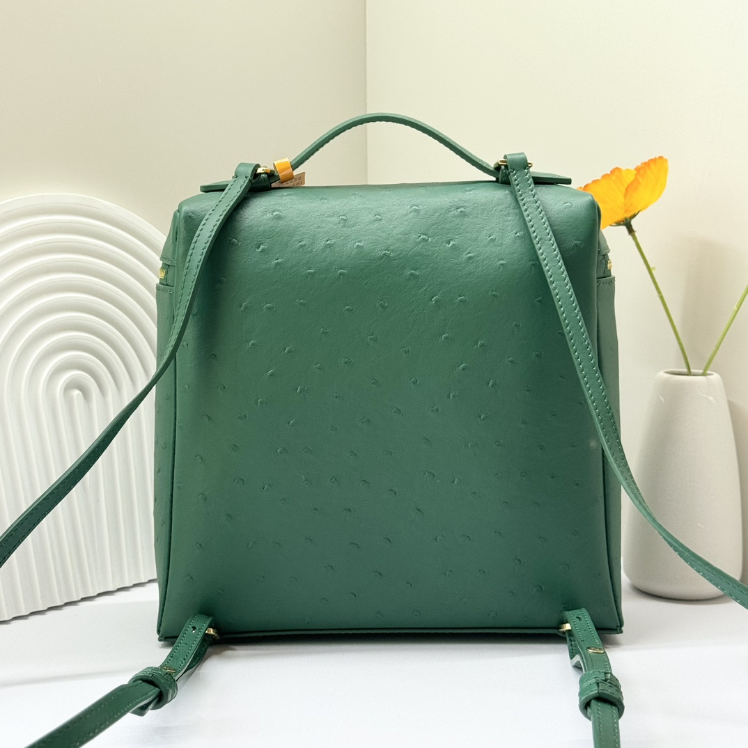 Loro Piana Extra Pocket backpack L23.5 Ostrich-grained Leather 23 x 21 x 8 cm